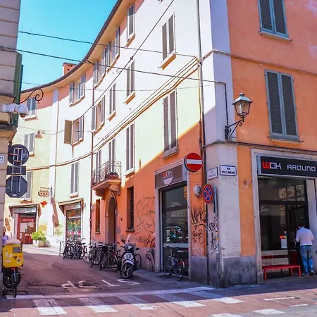 Juli's * Bologna