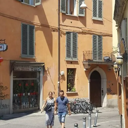 Juli's Bologna